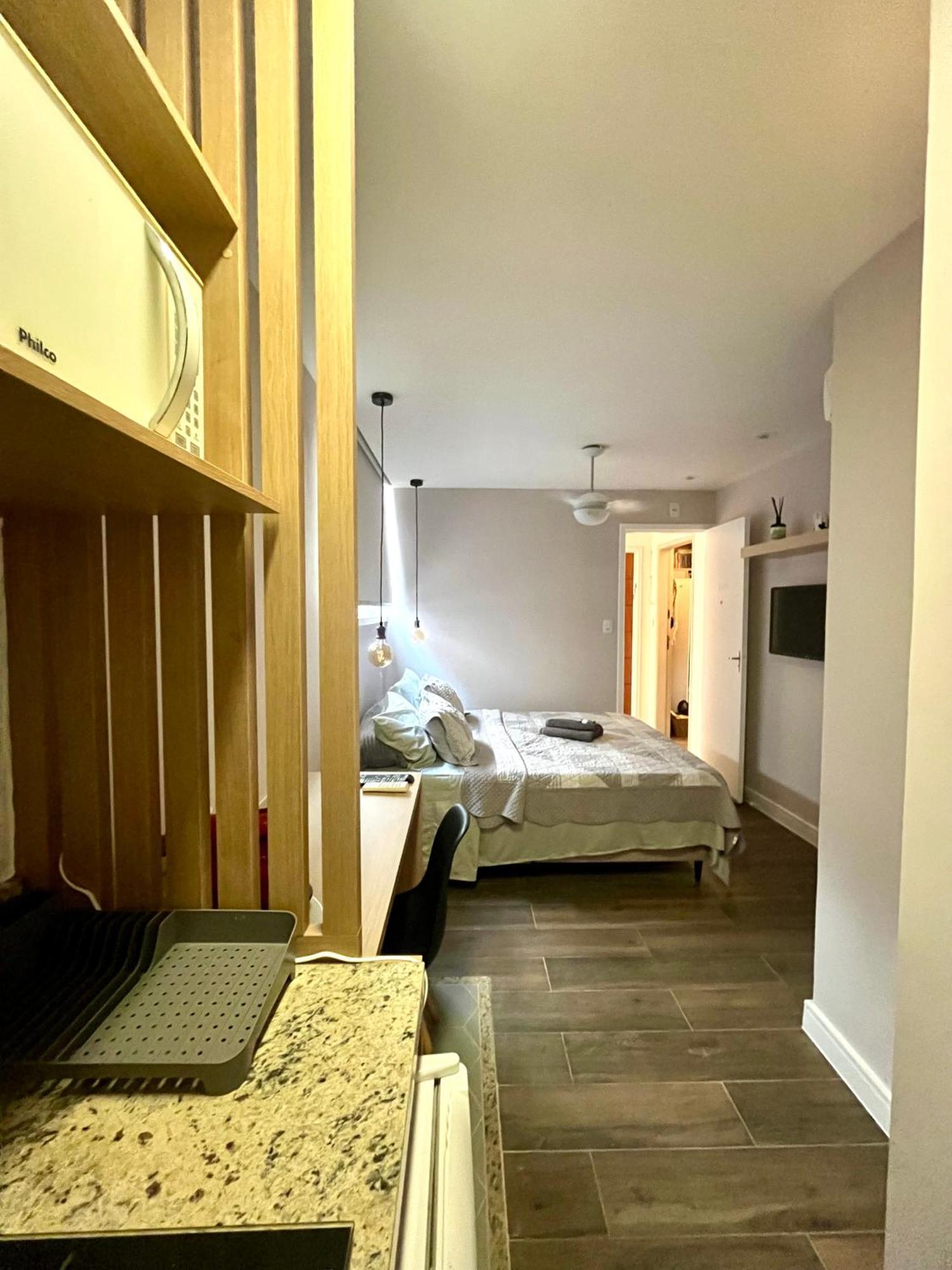 Apartamento/estudio No Leblon. Appartement